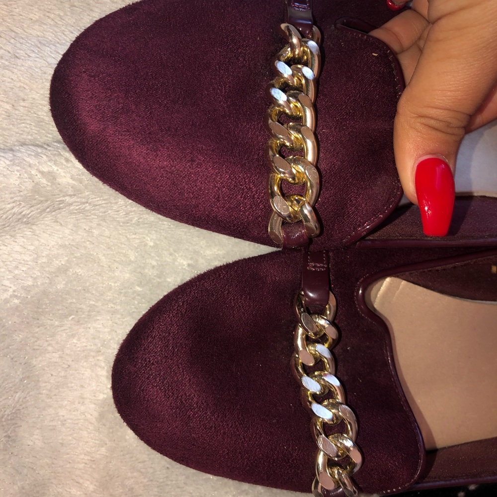 Burgundy flats 😍